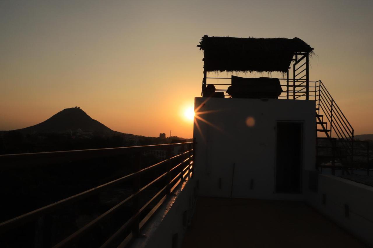 The Brahma Space Pushkar Bagian luar foto